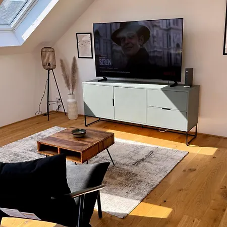 Daire Mosel - Netflix - Modern & Zentral