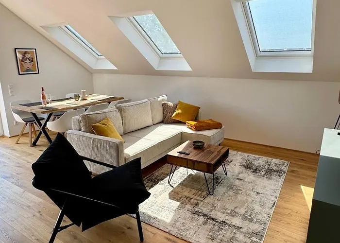 Mosel - Netflix - Modern & Zentral Schweich