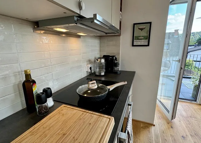 Mosel - Netflix - Modern & Zentral *