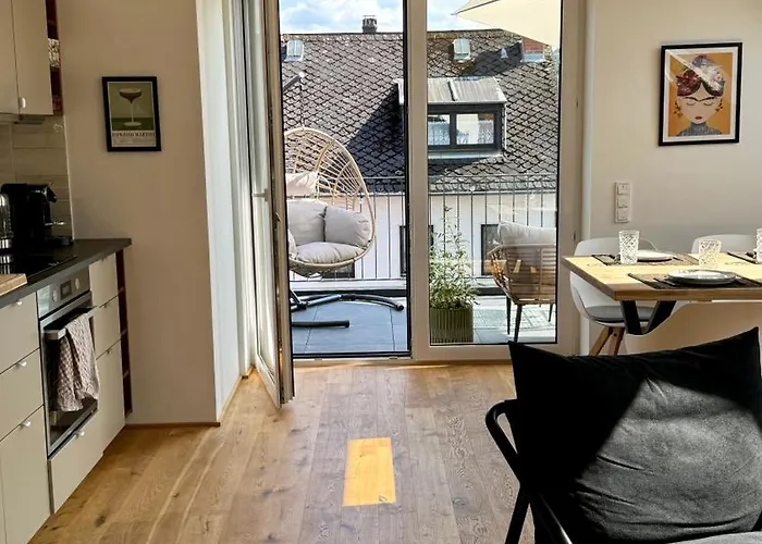 Mosel - Netflix - Modern & Zentral Schweich